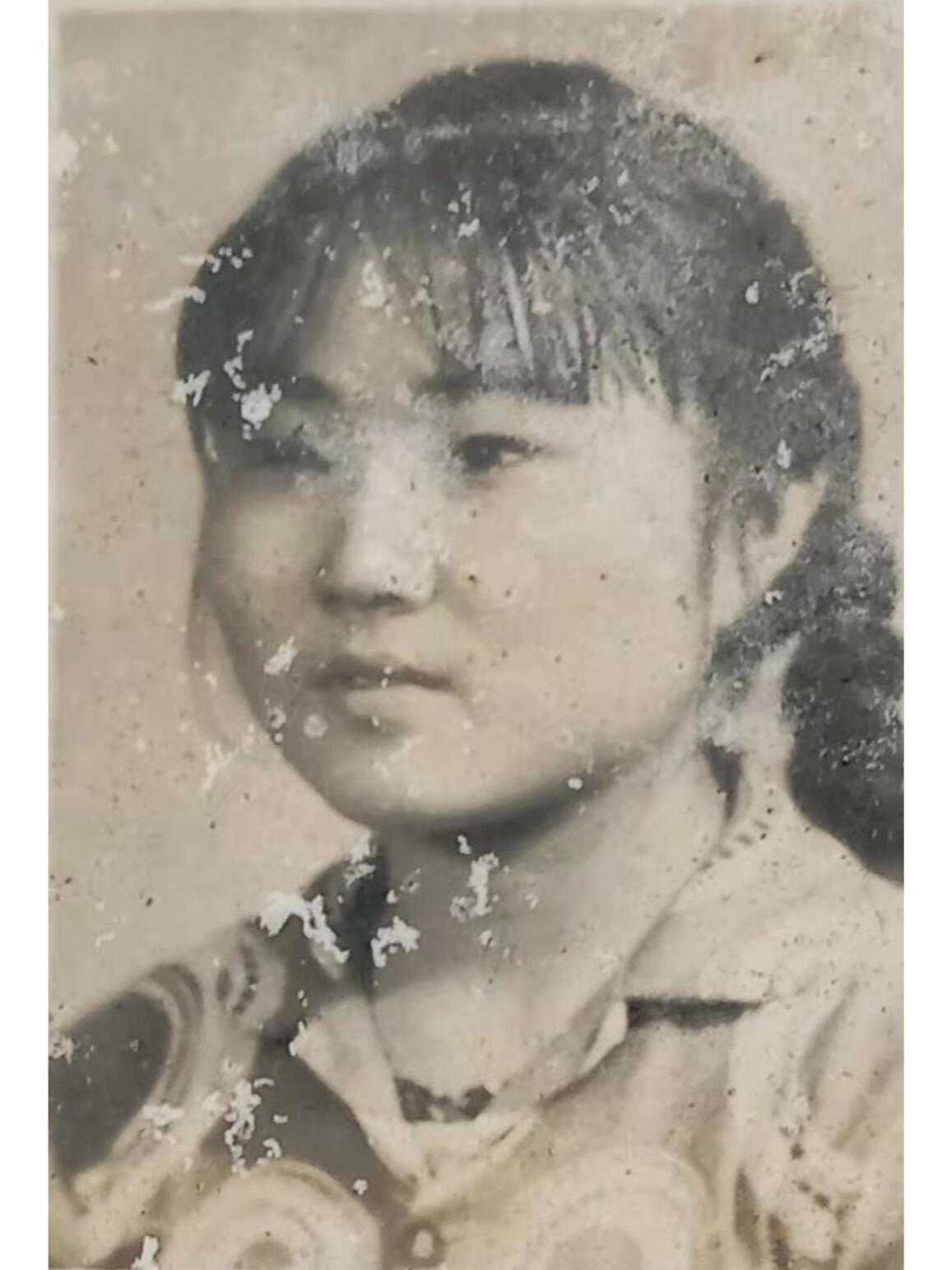 原帖封面:AI修复老照片,